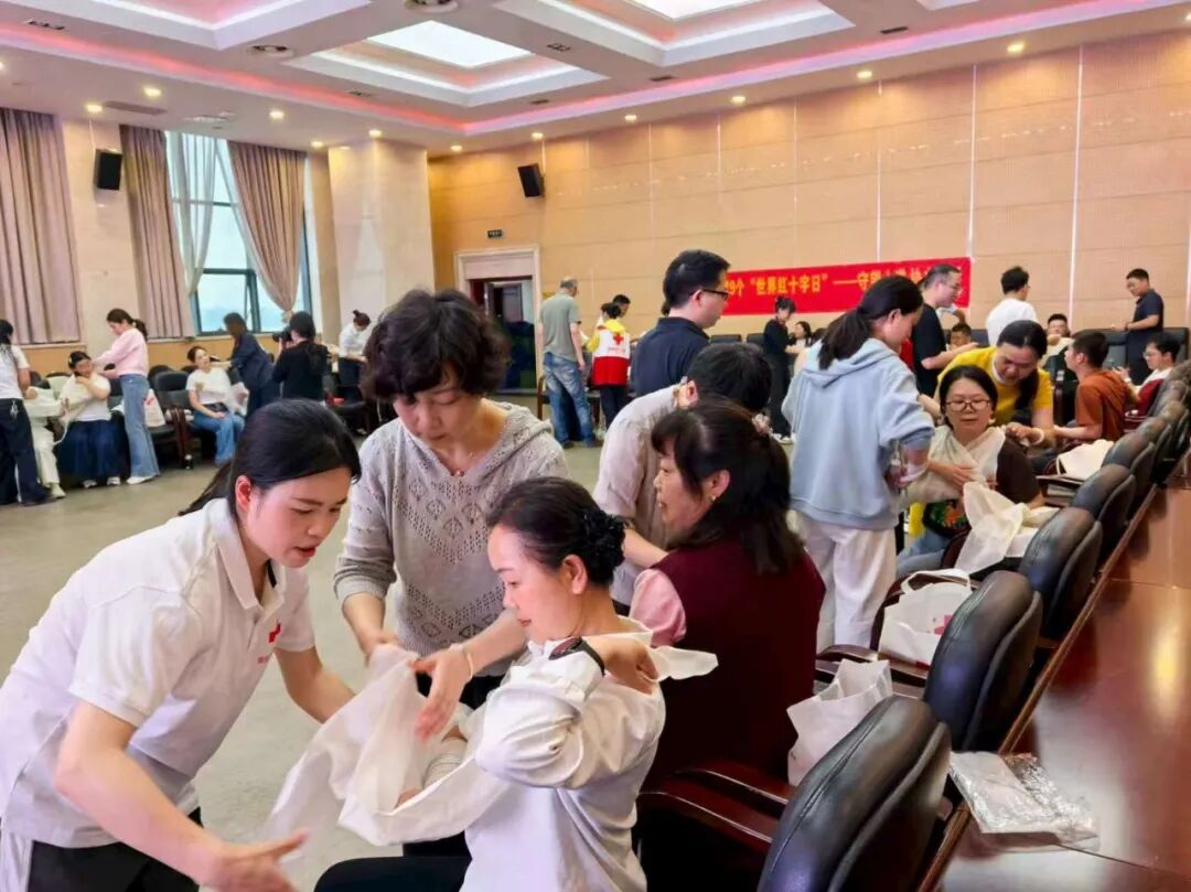 红十字应急救护培训走进省文旅厅与碧桂园长沙分公司