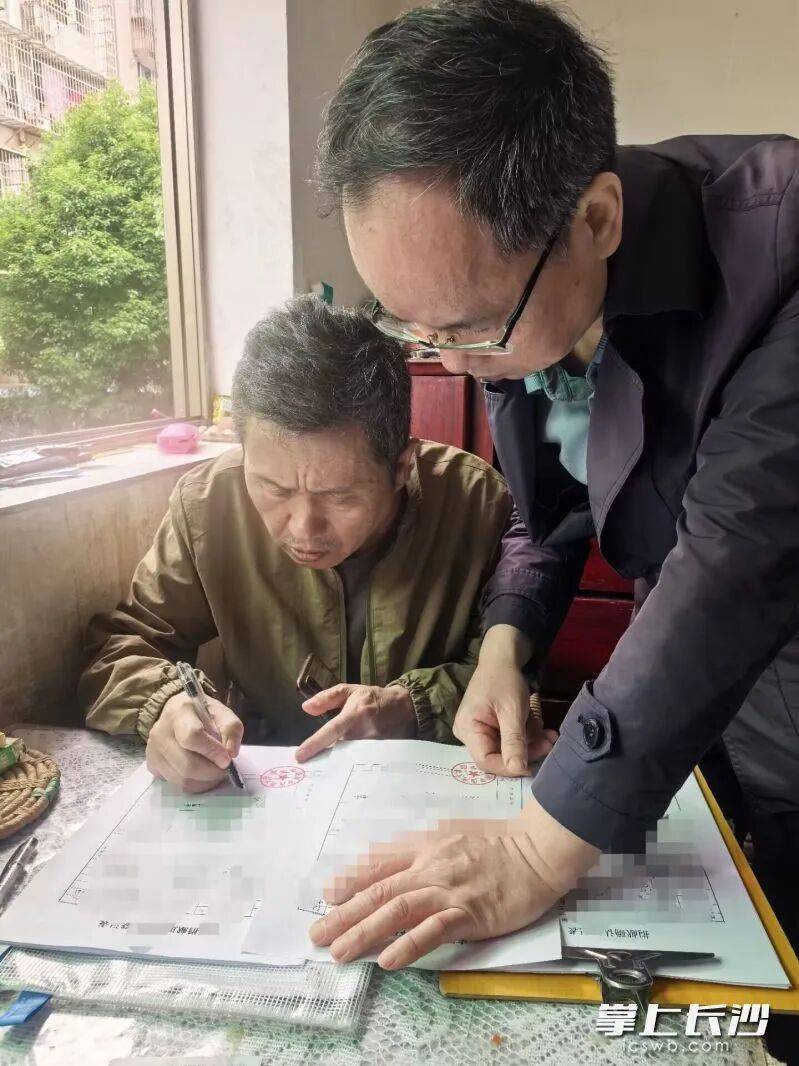 91岁老党员捐献遗体角膜，以生命馈赠续写人间大爱