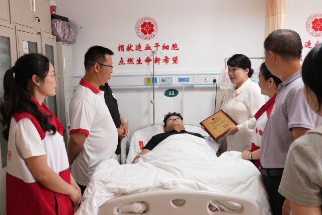 为捐造血干细胞放弃实习，00后大学生：能救人一命，值！